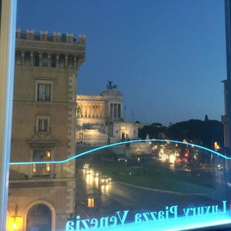 Piazza Venezia Luxury Suite Roma Exterior foto
